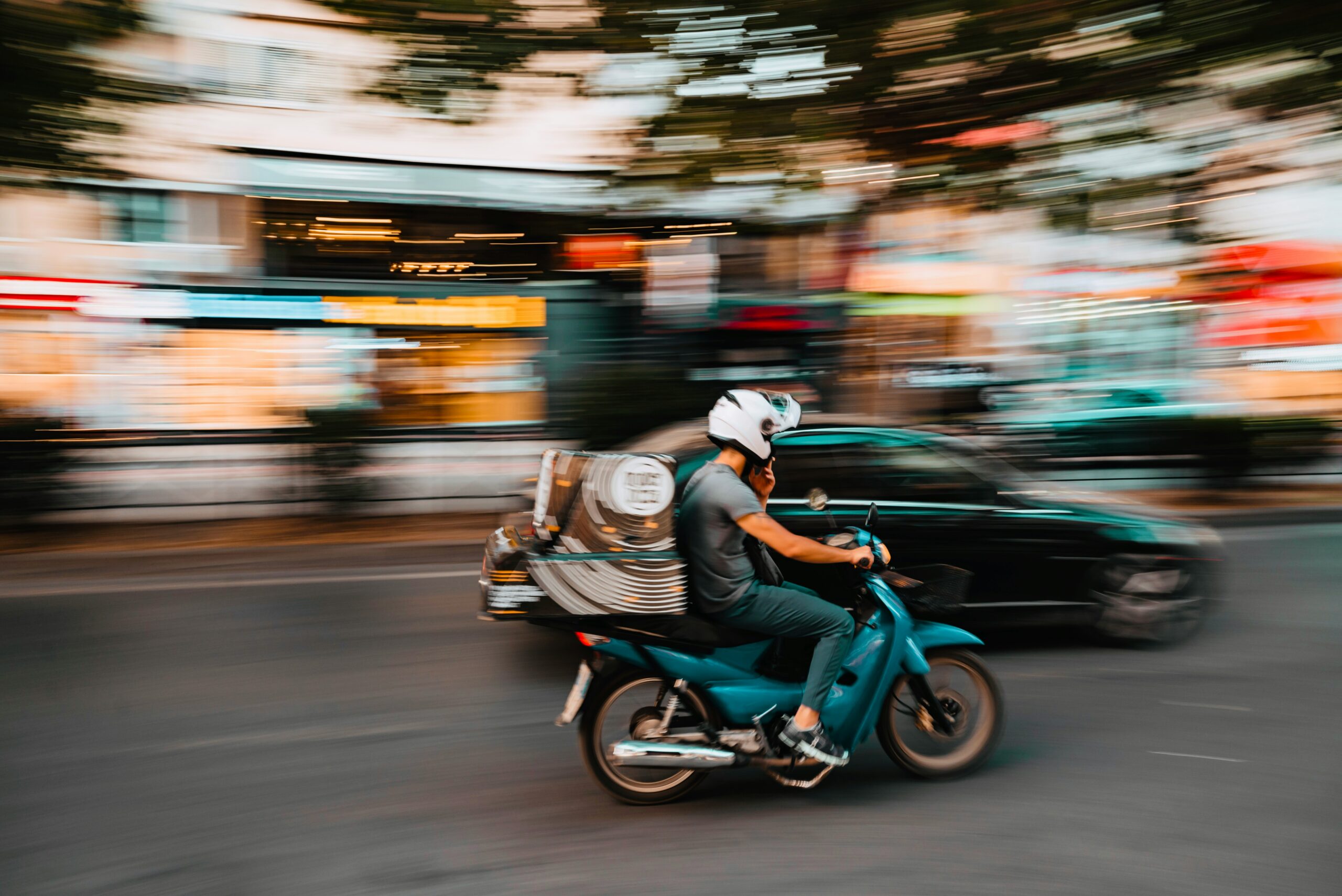 Πόσο ελκυστικό είναι τελικά το επάγγελμα του διανομέα στην Ελλάδα;